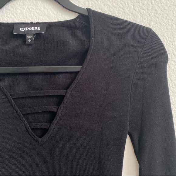 Express Women’s Black Bar Front Fitted Ribbed Knit Sweater - Picture 6 of 9